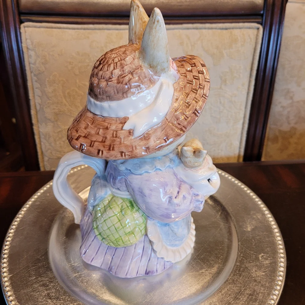 Fitz and Floyd Bunny Hollow Tea Pot With Lid Rabbits Garden Hand-Painted